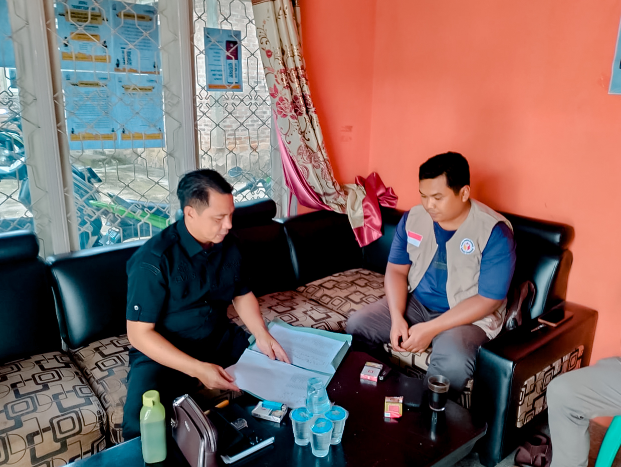 TANGGAMUS - Badan Pengawas Pemilu (Bawaslu) Kabupaten Tanggamus dengan tegas memantau proses rekrutmen calon Pengawas Tempat Pemungutan Suara (PTPS) yang diselenggarakan oleh Panitia Pengawas Pemilihan Umum (Panwaslu) Kecamatan Gisting dan Pematang Sawa. Proses rekrutmen ini, yang berlangsung di Kantor Sekretariat Panwaslu Kecamatan Gisting dan Pematang Sawa pada tanggal 14 Januari 2024, berjalan lancar dari pukul 08.00 hingga 16.00 WIB.