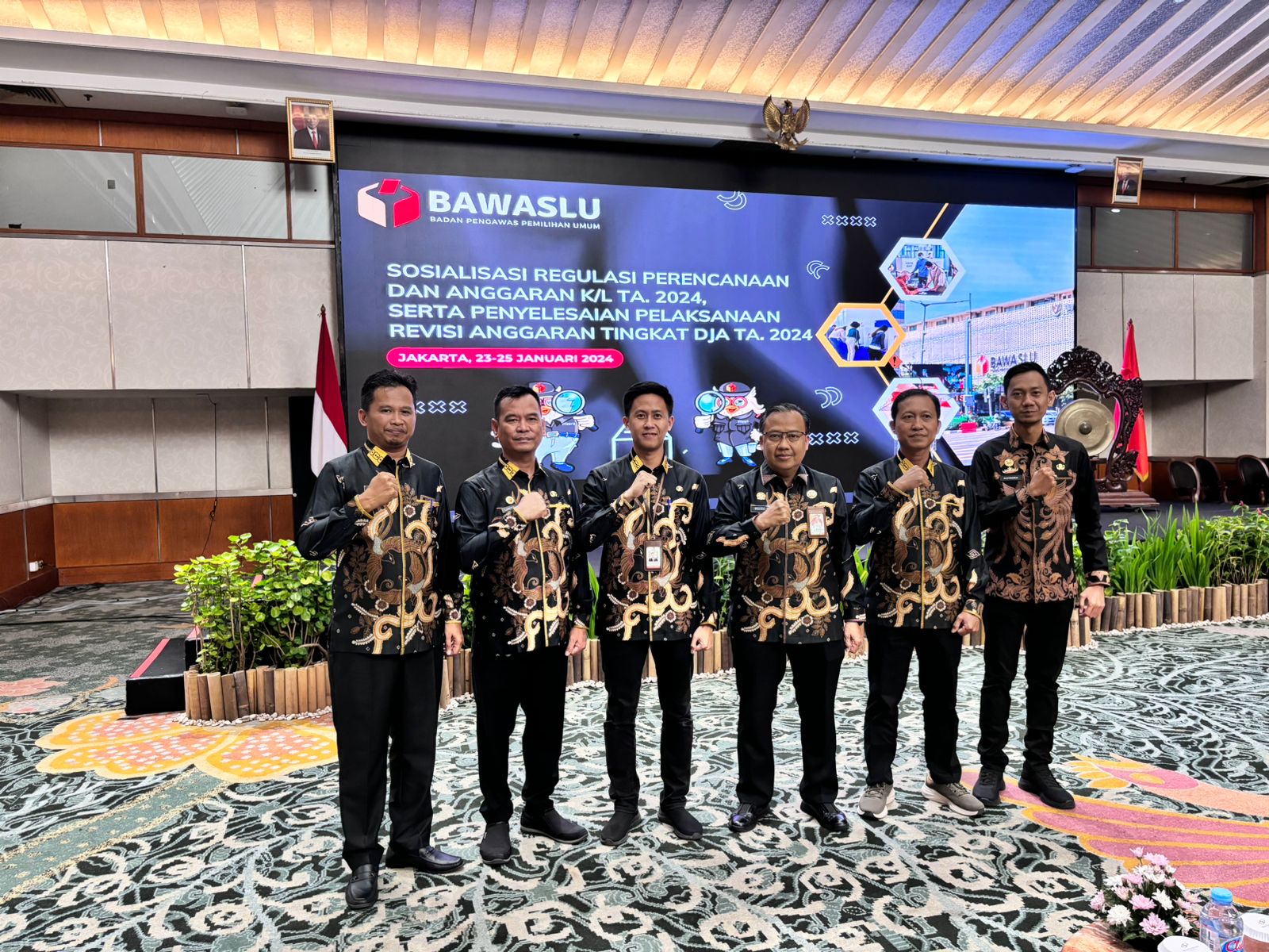 Jakarta, 25 Januari 2024, Dalam rangka meningkatkan kualitas perencanaan dan penganggaran bagi Bawaslu di tingkat provinsi dan kabupaten/kota, Alvindra, Koordinator Sekretariat Bawaslu Kabupaten Tanggamus, berangkat menuju Jakarta. Tujuan utamanya adalah menghadiri acara Sosialisasi Regulasi Perencanaan dan Anggaran Kementerian/Lembaga Tahun Anggaran 2024.