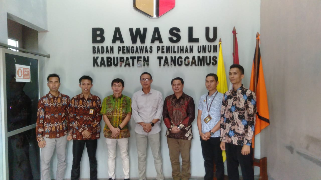 Tanggamus, 25 Januari 2024, Ahmad Qohar, yang merupakan salah satu anggota Badan Pengawas Pemilu (Bawaslu) Lampung, melakukan kunjungan kerja penting ke Bawaslu Kabupaten Tanggamus. 