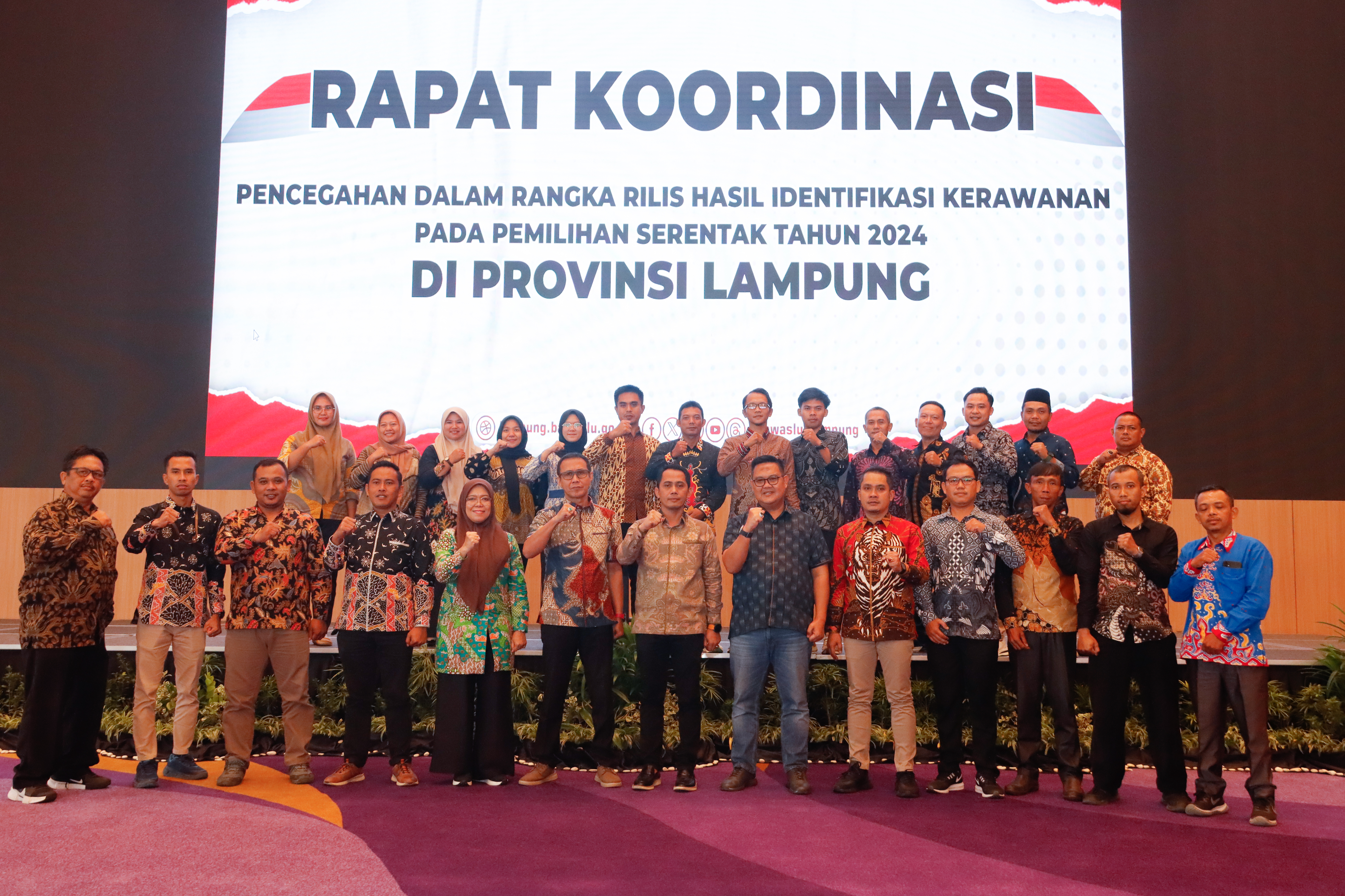 Bawaslu Kabupaten Tanggamus dan Panwaslu Kecamatan se-Kabupaten Tanggamus Hadiri Rapat Koordinasi Pencegahan di Bandar Lampung