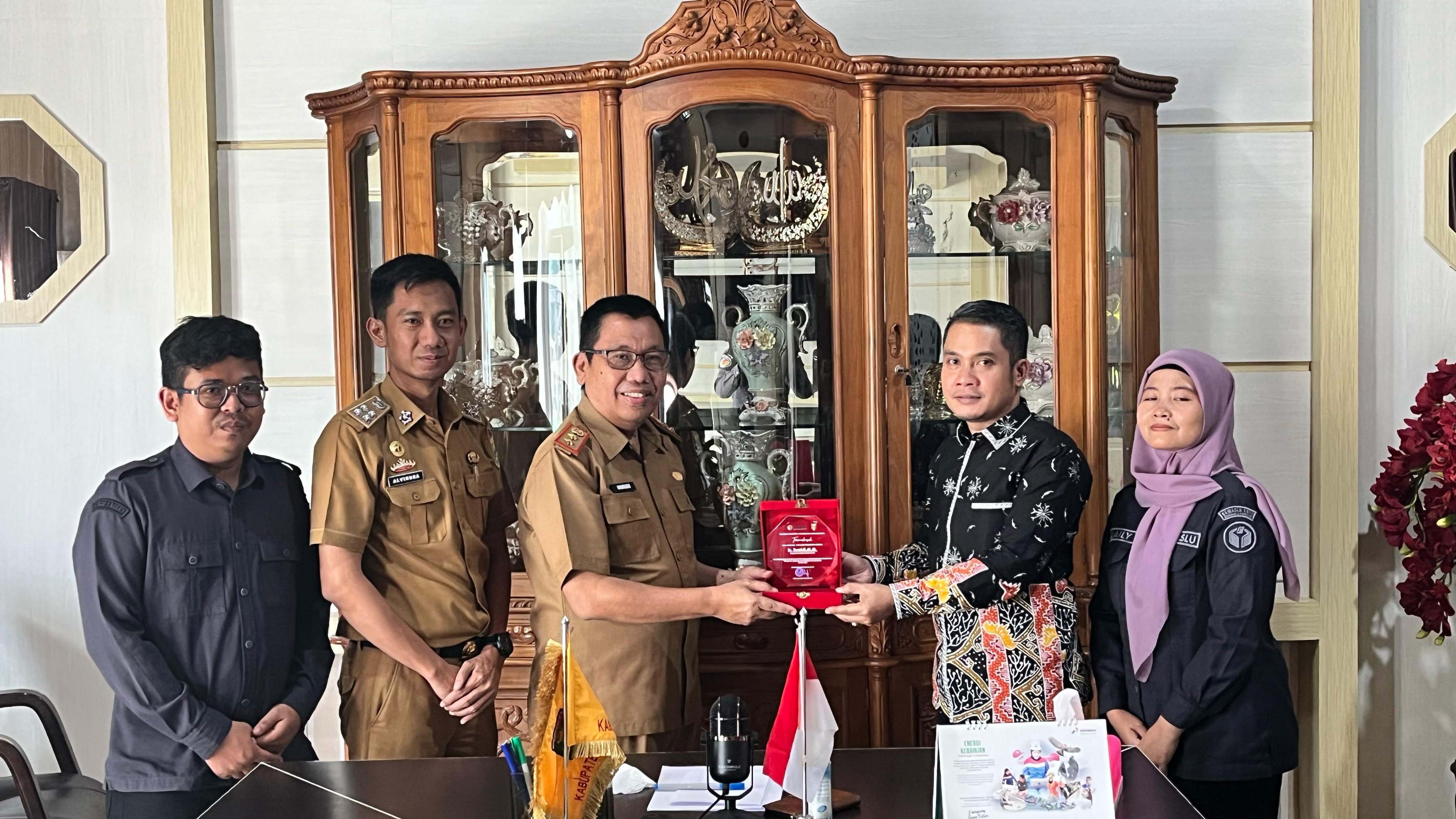 Bawaslu Kabupaten Tanggamus Lakukan Audiensi dengan Sekretaris Daerah Kabupaten Tanggamus