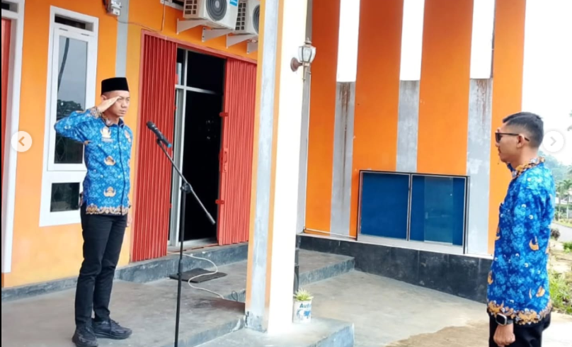 Koordinator Sekretariat Bawaslu Tanggamus Pimpin Apel Rutin, Tekankan Semangat Kebersamaan dan Dedikasi Kerja