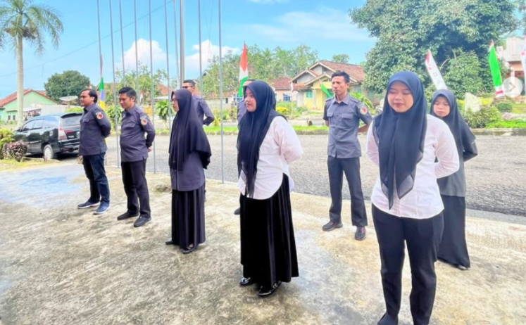 Apel Rutin Hari Senin Bawaslu Kabupaten Tanggamus Tekankan Integritas dan Profesionalitas