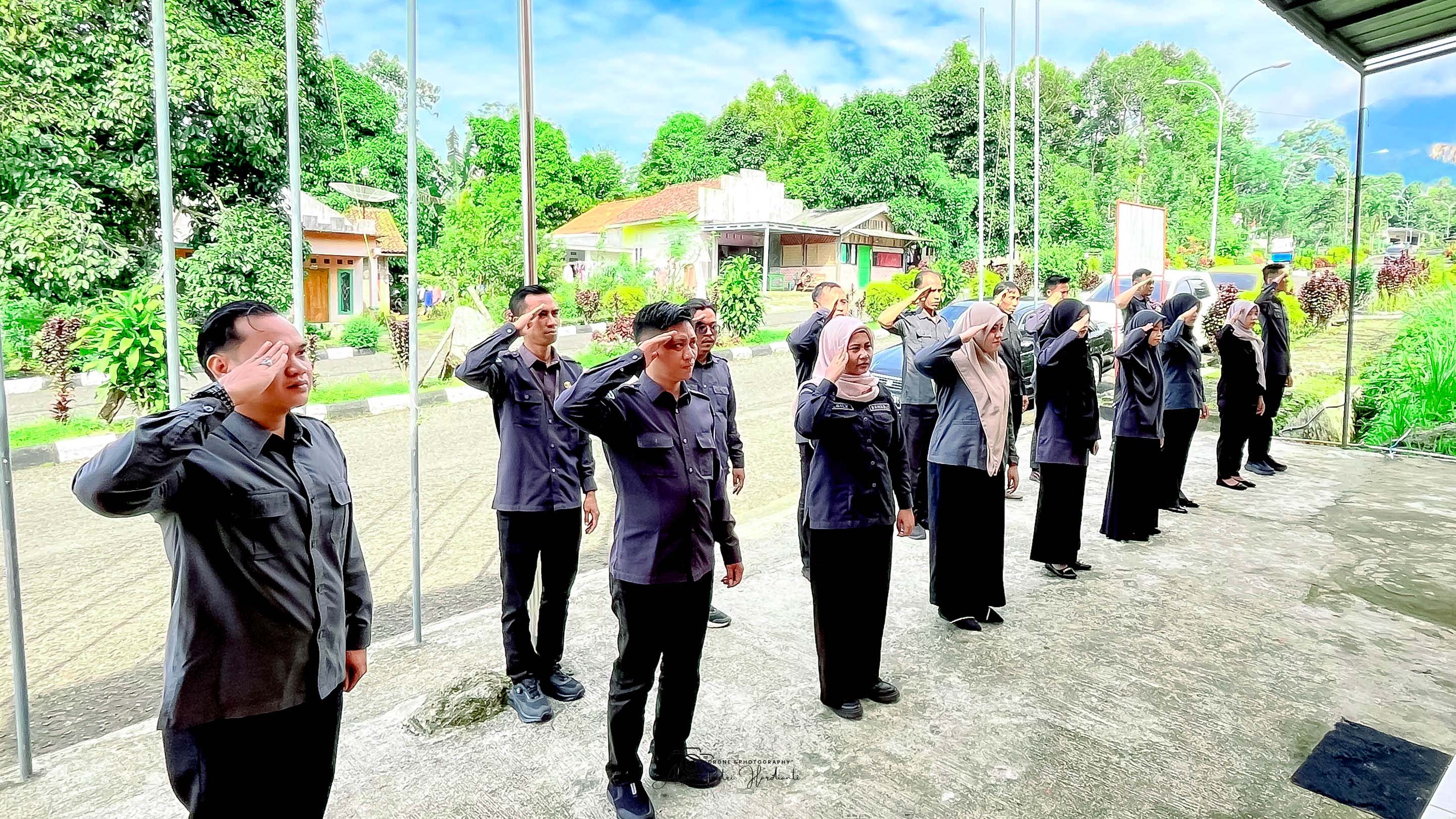 Apel Pagi Awali Tahun 2026, Bawaslu Tanggamus Teguhkan Semangat dan Komitmen Bersama