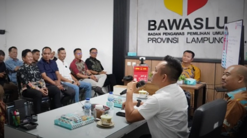 Pimpin Komitmen Integritas, Pimpinan dan Sekretariat Bawaslu Tanggamus Ikuti Rakor LHKPN Periodik 2025