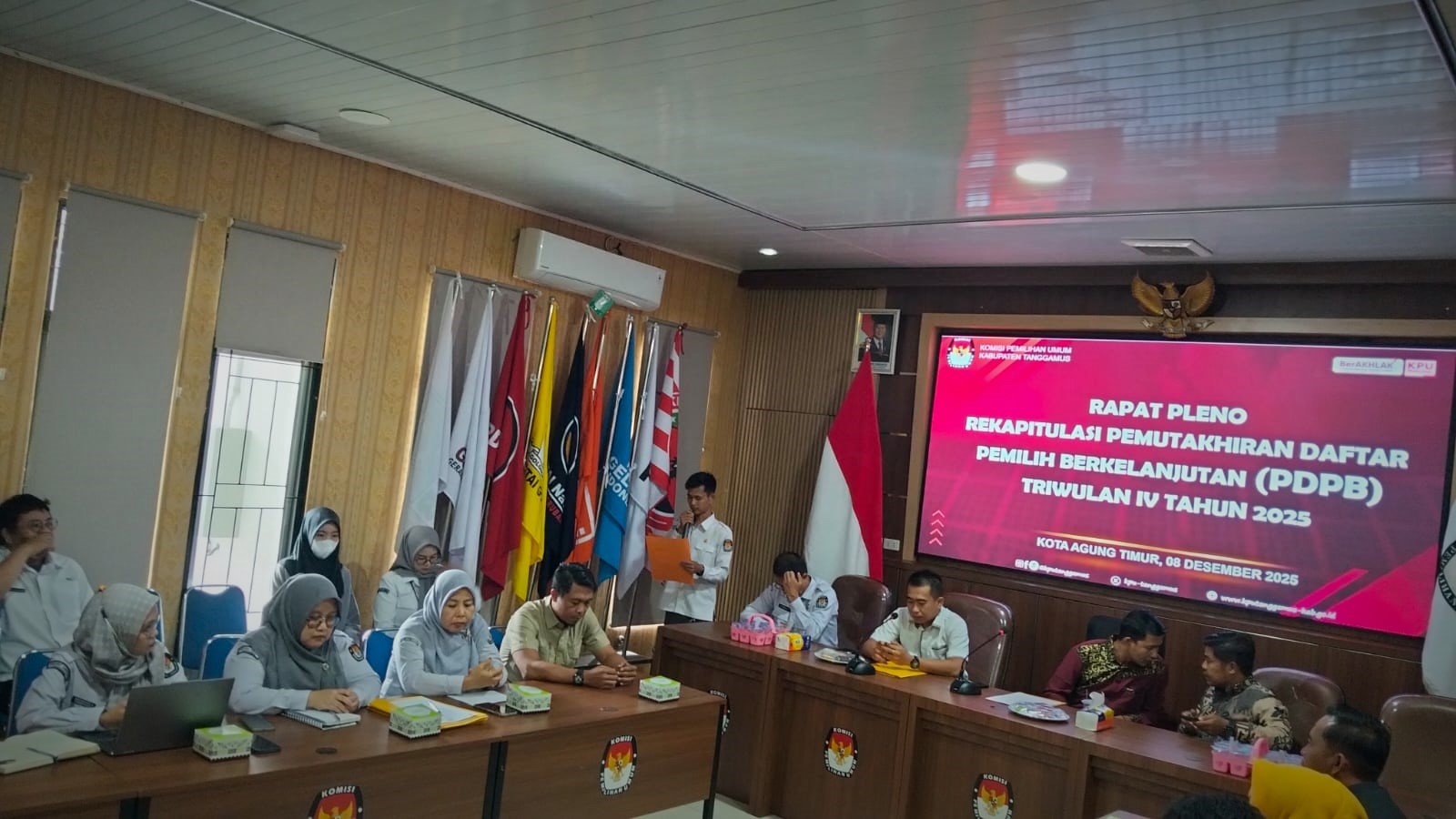Bawaslu Tanggamus Hadiri Rapat Pleno Rekapitulasi PDPB Triwulan IV Tahun 2025, Pastikan Akurasi Data Pemilih