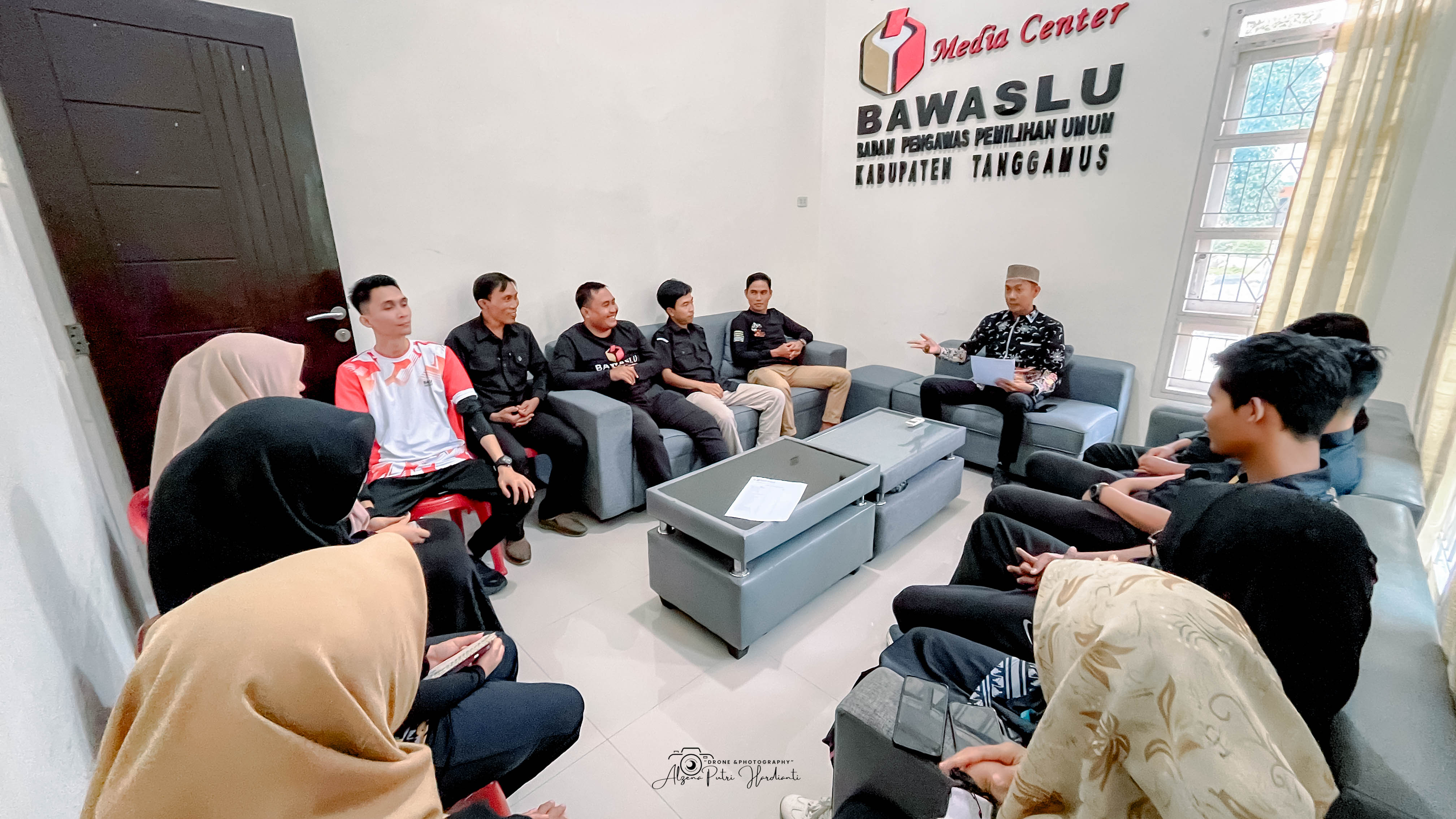 Sekretariat Bawaslu Tanggamus Gelar Konsolidasi Internal Awal Tahun 2026