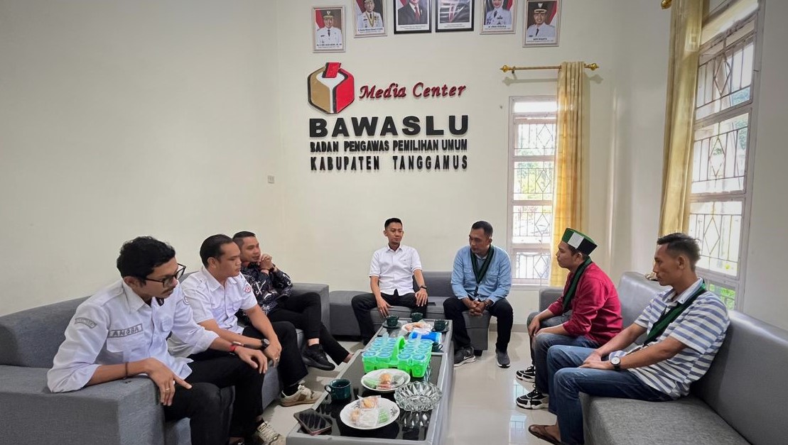Bawaslu Tanggamus dan HMI Perkuat Sinergi, Konsolidasi Demokrasi Digelar Penuh Semangat Kolaborasi