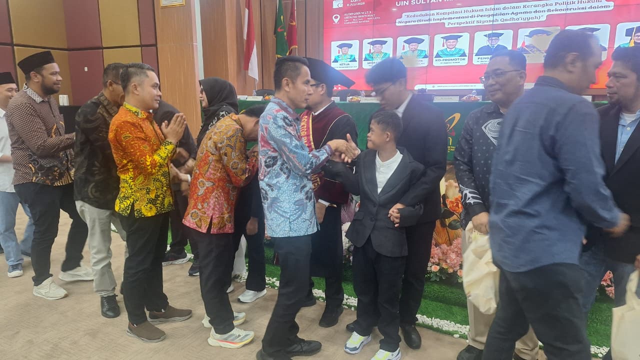 Ketua Bawaslu Kabupaten Tanggamus Hadiri Sidang Terbuka Promosi Doktor Ketua Bawaslu Provinsi Banten