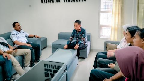 BAWASLU TANGGAMUS TERIMA KUNJUNGAN SILATURAHMI PENGURUS ESI KABUPATEN TANGGAMUS