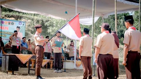 Kwartir Cabang (Kwarcab) Gerakan Pramuka Kabupaten Tanggamus secara resmi melantik tiga Satuan Karya (Saka) untuk masa bakti 2025–2030 di Bumi Perkemahan Kwartir Cabang Tanggamus, Minggu (20/7).