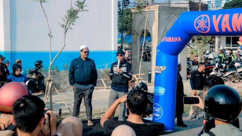 Ketua Bawaslu Tanggamus Ikut Kampanyekan Keselamatan Berkendara Bersama Komunitas Ojol dan Motor di Lampung