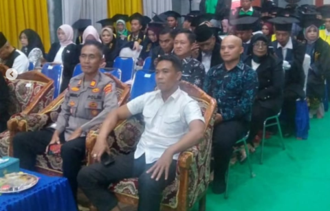 Bawaslu Kabupaten Tanggamus Dukung Dunia Pendidikan, Hadiri Wisuda STIT Tanggamus