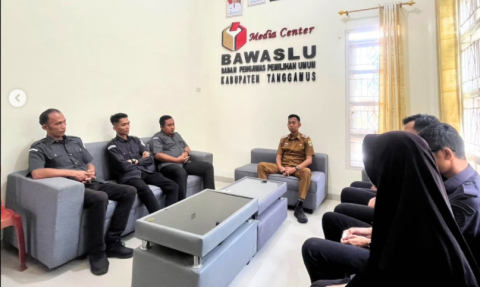 Bawaslu Kabupaten Tanggamus Gelar Rapat Internal Evaluasi Kinerja Triwulan