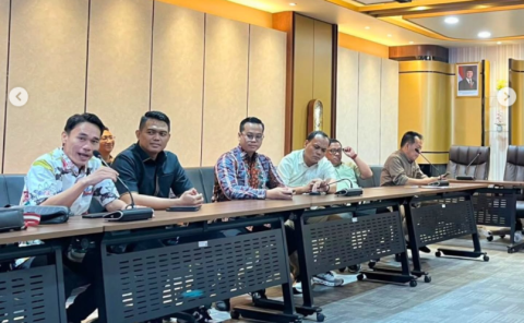 Bawaslu Kabupaten Tanggamus Serahkan Laporan Layanan Informasi Publik Pasca Pilkada 2024 ke Bawaslu RI