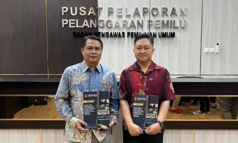 Bawaslu Tanggamus Serahkan Laporan Akhir Program Kegiatan Divisi SDMO dan Diklat I