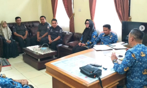BAWASLU KABUPATEN TANGGAMUS JALIN AUDIENSI DENGAN KESBANGPOL UNTUK PERKUAT SINERGI PASCA-PEMILIHAN