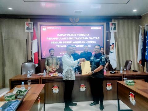 Bawaslu Tanggamus Hadiri Rapat Pleno Pemutakhiran Data Pemilih Berkelanjutan (PDPB) Triwulan III