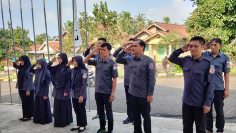 Perkuat Semangat Kerja dan Komunikasi, Bawaslu Tanggamus Gelar Apel Pagi Rutin