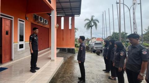 Semangat Integritas dan Profesionalisme, Korsek Bawaslu Tanggamus Pimpin Apel Rutin Senin Pagi