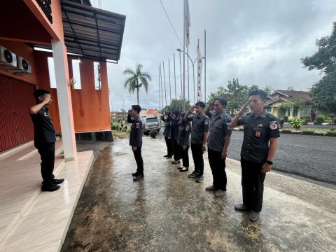 Semangat Integritas dan Profesionalisme, Korsek Bawaslu Tanggamus Pimpin Apel Rutin Senin Pagi
