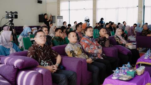 Ketua Bawaslu Tanggamus Hadiri Sidang Promosi Doktor di Universitas Lampung