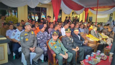Bawaslu Tanggamus Hadiri Upacara Peringatan Hari Bhayangkara ke-80, Perkuat Sinergi untuk Stabilitas Daerah
