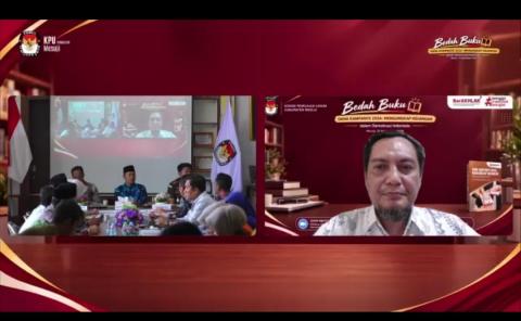 Bawaslu Tanggamus Ikuti Bedah Buku “Dana Kampanye 2024: Mengungkap Keuangan dalam Demokrasi Indonesia”