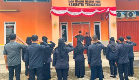 Apel Senin Bawaslu Tanggamus, Awali Pekan dengan Disiplin dan Semangat Pengawasan