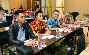 OGOR - Koordinator Sekretariat Bawaslu Kabupaten Tanggamus, Alvindra, dan Yahya Kusnandar selaku Pelaksana Teknis, turut hadir dalam Rapat Teknis Pengelolaan Website Utama Bawaslu Kabupaten/Kota Hasil Unifikasi Regional 2. Acara yang berlangsung pada tanggal 13 dan 14 Januari 2024 di Swiss-Belcourt Bogor tersebut dihadiri oleh berbagai pihak terkait untuk meningkatkan keamanan dan optimalisasi pengelolaan website Bawaslu Kabupaten/Kota.