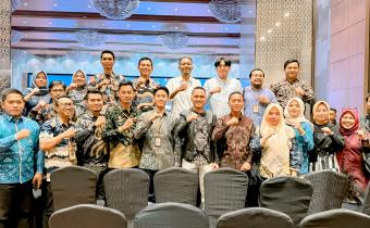 Jakarta, 17 Maret 2024 - Menjelang penyelenggaraan pemilihan serentak tahun 2024, Bawaslu kabupaten Tanggamus telah mengirimkan perwakilannya, Alvindra sebagai koordinator sekretariat, bersama Yahya, salah satu staf Bawaslu, untuk menghadiri Rapat Koordinasi Nasional Konsolidasi Pengelolaan Kehumasan Bawaslu Dalam Rangka Pemilihan Serentak Tahun 2024.  Acara ini berlangsung di Grand Mercure Kemayoran-Jakarta dari tanggal 15 hingga 17 Maret 2024. 