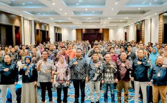 Ikhwanudin hadir sebagai narasumber pada kegiatan Rapat Koordinasi dan Bimbingan Teknis Tahapan Pemutakhiran Data dan penyusunan Data Pemilih Pilkada Tahun 2024
