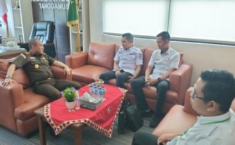 Bawaslu Kabupaten Tanggamus Lakukan Audiensi dengan Kejari Tanggamus sebagai Bentuk Apresiasi atas Kerjasama dalam Pemilihan 2024