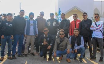 Ketua Bawaslu Tanggamus Ikut Kampanyekan Keselamatan Berkendara Bersama Komunitas Ojol dan Motor di Lampung