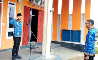 Koordinator Sekretariat Bawaslu Tanggamus Pimpin Apel Rutin, Tekankan Semangat Kebersamaan dan Dedikasi Kerja