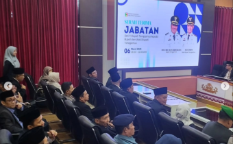 Anggota Bawaslu Tanggamus Hadiri Serah Terima Jabatan Bupati dan Wakil Bupati Tanggamus Terpilih Periode 2025–2030