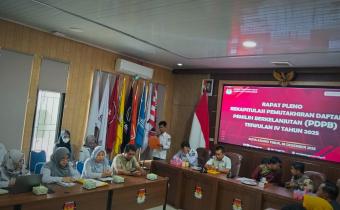 Bawaslu Tanggamus Hadiri Rapat Pleno Rekapitulasi PDPB Triwulan IV Tahun 2025, Pastikan Akurasi Data Pemilih