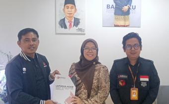 Bawaslu Tanggamus Serahkan Laporan Akhir Pengawasan Tahun 2025 kepada Bawaslu Provinsi Lampung