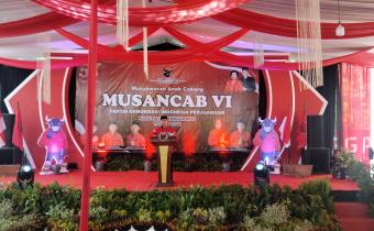 Bawaslu Tanggamus Hadiri Pendidikan Politik dan MUSANCAB PDI Perjuangan, Perkuat Sinergi Demokrasi