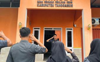 Semangat Integritas dan Profesionalisme, Korsek Bawaslu Tanggamus Pimpin Apel Rutin Senin Pagi