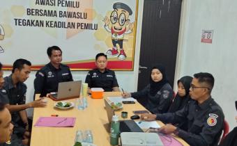 Bawaslu Tanggamus Matangkan Kesiapan Penanganan Sengketa Melalui Rapat Identifikasi Objek Sengketa dan Administrasi Penerimaan Permohonan